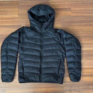 Uniqlo Men's Midnight Black Puffer Jacket